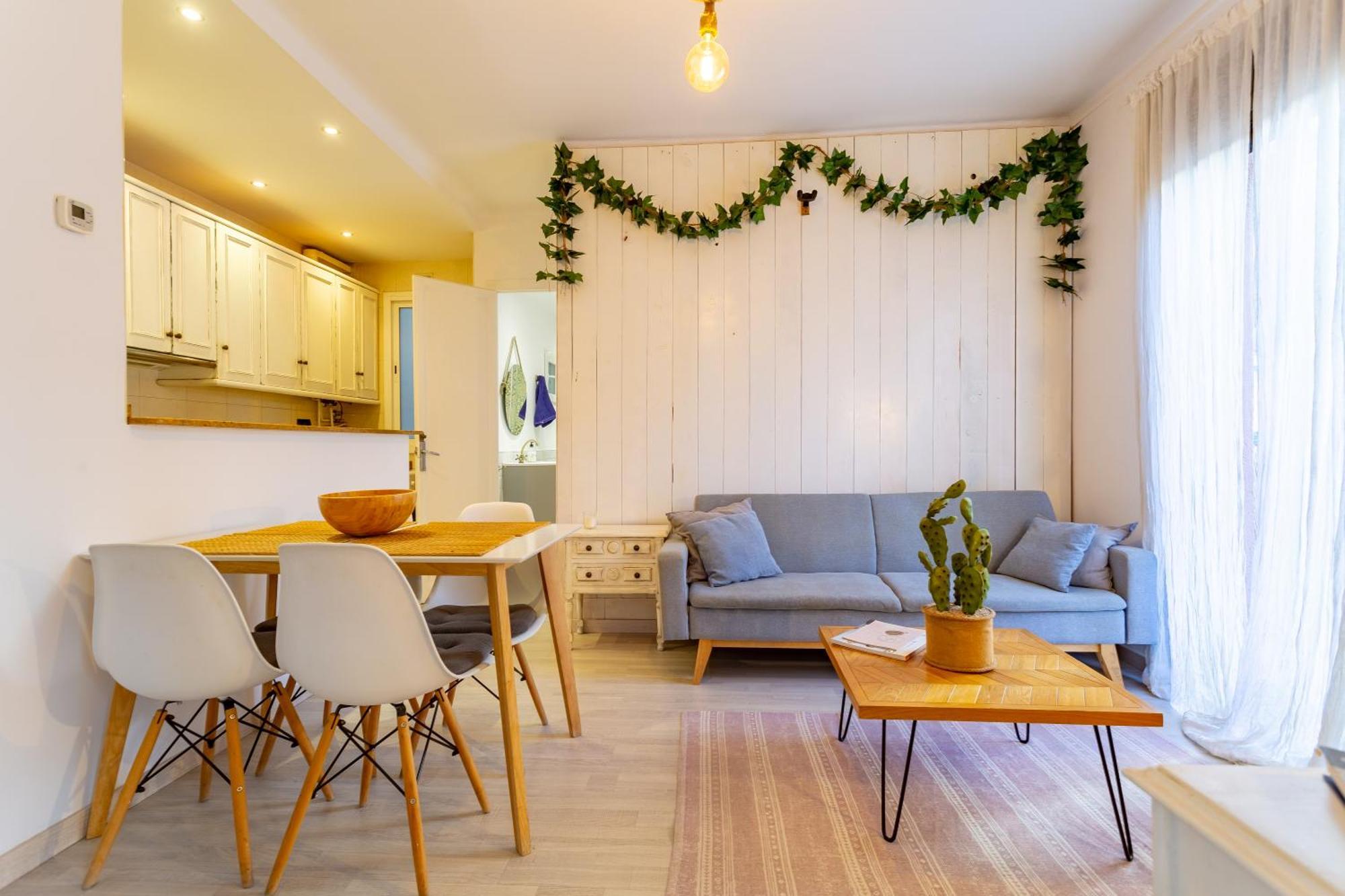 Cosy Apartment. 10Min Walk To The Beach & Train Таррагона Екстер'єр фото