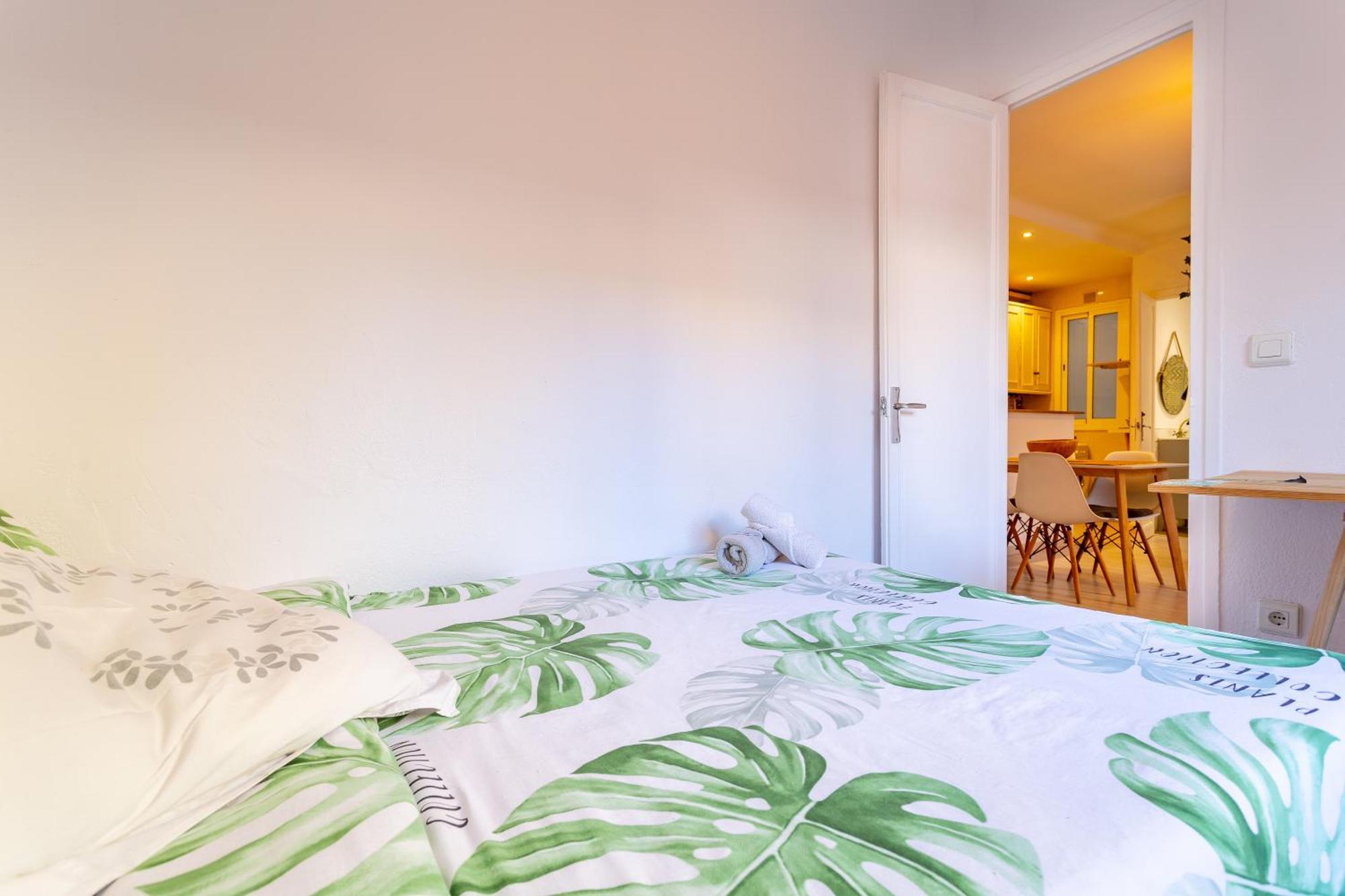 Cosy Apartment. 10Min Walk To The Beach & Train Таррагона Екстер'єр фото