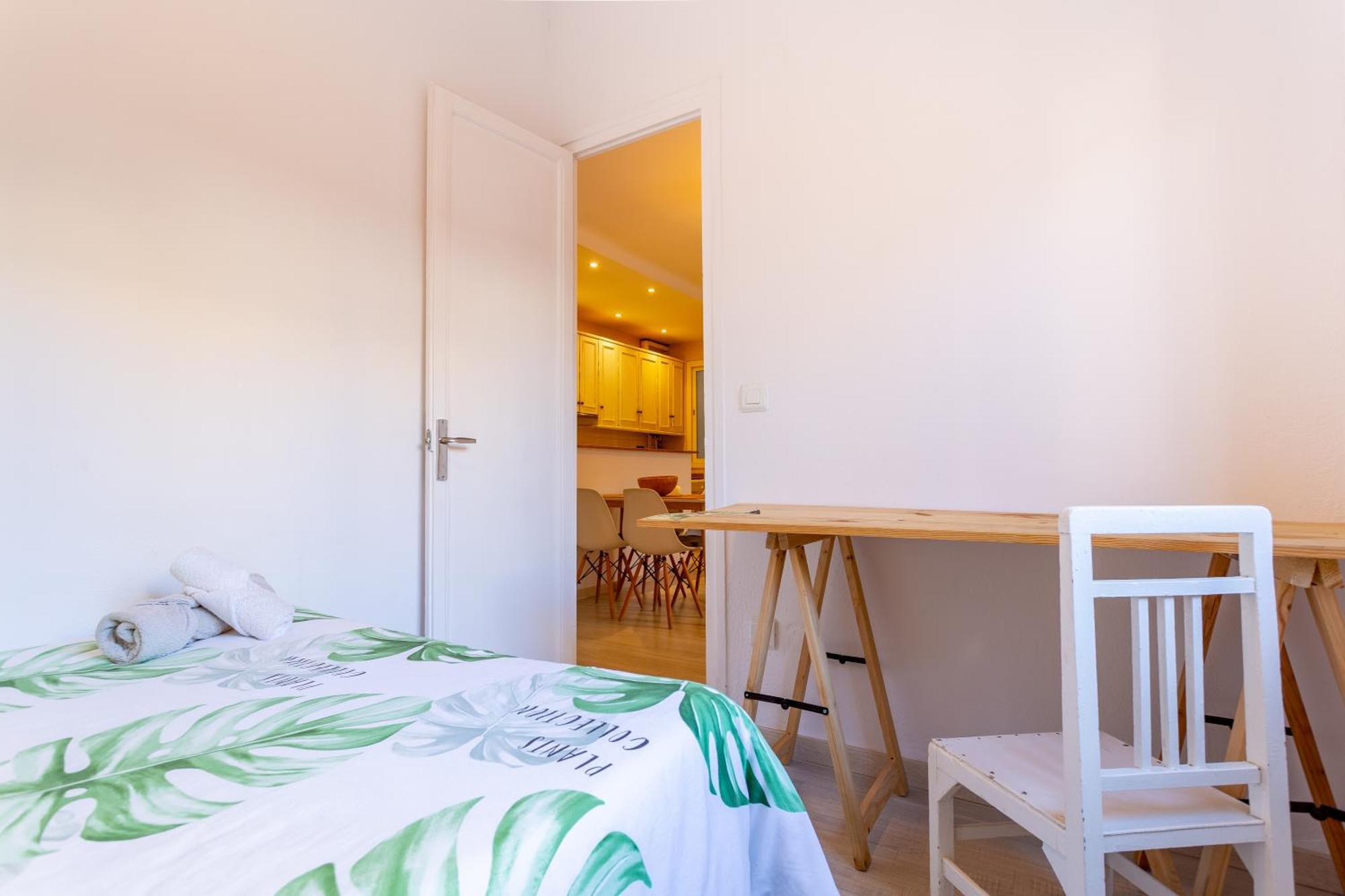 Cosy Apartment. 10Min Walk To The Beach & Train Таррагона Екстер'єр фото